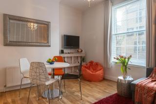 The Wanderlust - 1 Bedroom Apartment l Sleeps 4 with Sofa Bed l Prime Location plus Free WiFi l Perfect for Business & Leisure Travelers l 15percent Off Weekly & 20percent Off Monthly Stays! - Londres - 4