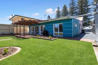 Main Street - Henley Beach House - 5