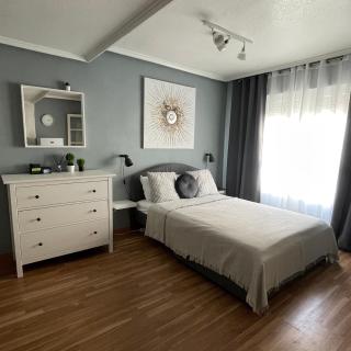 San Pascual Studio - 0