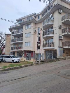 Апартамент "Амира" - Balchik - 8