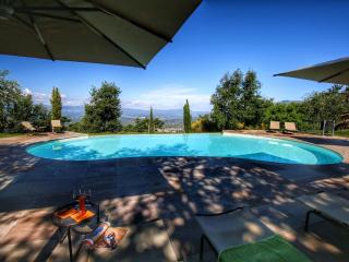 Majestic Farmhouse in Loro Ciuffenna with Pool - Loro Ciuffenna - 0