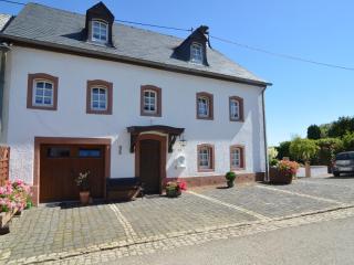 Appealing Apartment in Ittel with Garden, Parking, Bicycles - Welschbillig - 0