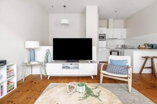 Flinders Lane Solace - Double Storey Heritage Gem - 5