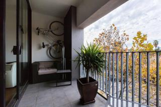 Southside St Kilda Seclusion with Balcony and Parking - 2