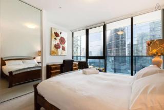 Southbank Balcony Stay across from Crown with Pool - 6