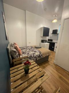 Wonderful fully-equipped studio near Central London 8 - 9