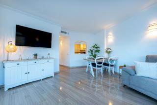 Atico Puerto Marina First Island with Sea Views and Rooftop Pool - Benalmádena - 2