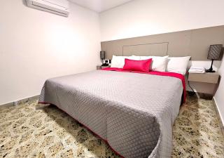 Hotel Ofix - Medellín - 1