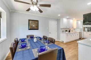 Expansive Fayetteville Retreat 11 Mi to U of A! - Fayetteville - 3