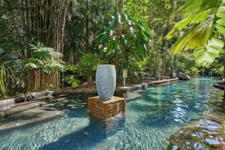 Chic Resort Living at Luxury Beach Club and Spa - Palm Cove - 6