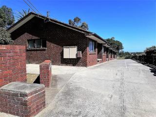 PROMO!!! 2-Bedroom Home Near Airport, Train Station! - Melbourne - 3