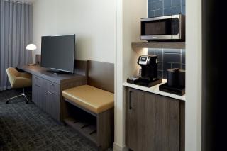 Hilton Garden Inn Montreal Midtown, Quebec, Canada - 2