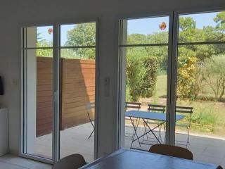 Maison 40m² avec piscine, WiFi et jardin privé – Idéale pour 4 personnes à Notre-Dame-de-Monts - FR-1-540-145 - Notre-Dame-de-Monts - 2