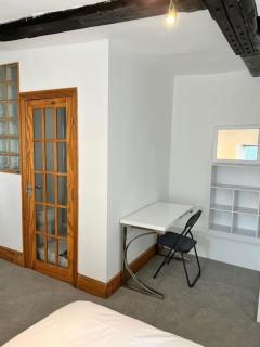 Netflix Chill Apartment - Godalming - 6