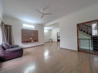 Hotel Elite by Agira- Spacious Apartments with Balcony - Yelahanka - 1