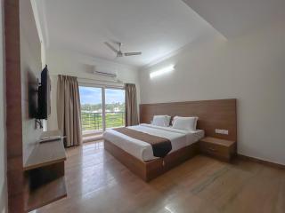 Hotel Elite by Agira- Spacious Apartments with Balcony - Yelahanka - 9