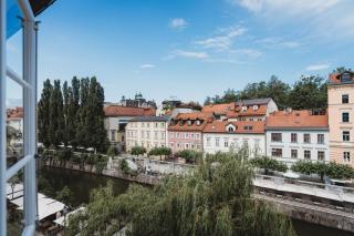 Romantic JUMP Studio overlooking river, free parking - Liubliana - 7