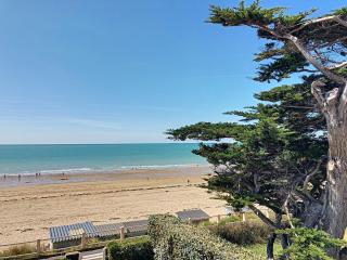 Appartement avec balcon, jardin, et accès plage - FR-1-361-492 - Jullouville-les-Pins - 0