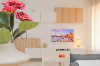 Modern APT - Luxe Queen Bed - Walk to Isla Mágica - Sevilha - 5
