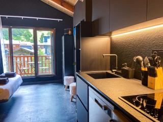 Modern Black Studio Penthouse En Valle De Incles - Parking Gratis l by BonesVacances - 3