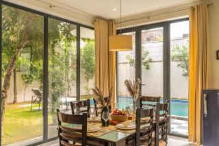 StayVista's The Tree House - City-Center Villa with Outdoor Pool, Spacious Balconies & Vast Lawn - Jaipur - 6