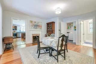Historic and Charming Pittsboro Home with Fireplaces - Pittsboro - 5