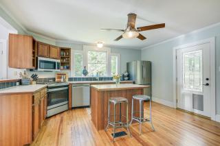 Historic and Charming Pittsboro Home with Fireplaces - 3