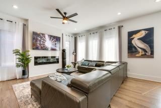 Modern Atlanta Home with Balcony 2 Mi to Downtown! - Atlanta - 7