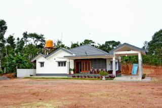 Chimneys Homestay - Full House, Near to Falls & Trek - Sakleshpur - 9
