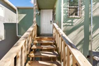 Cozy 1bdr/1br home near downtown - 2