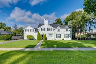Luxurious Detroit Home - Walk to Golf and Park! - Detroit - 0