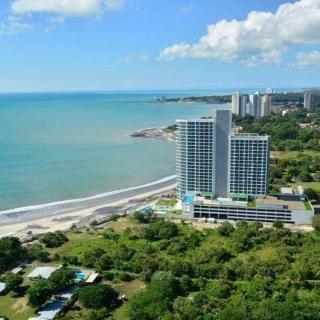 Fantastic Beach condo with pool and mountain views - Nueva Gorgona - 9