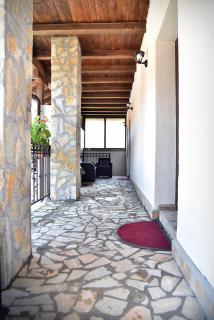 GERANA HOUSE - - 5