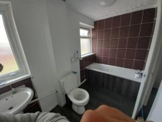 3 bedrtoom comfortable house - Houghton Regis - 2
