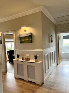 The Myles' Self-Catering Cottage - 4 Stars - Greencastle - 6