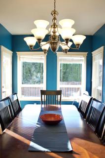 Close in Hillside Retreat - Washougal - 4