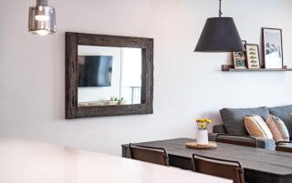 The Selkirk House by Revelstoke Vacations - 2