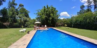 Chácara com jardim e piscina no alto da serra - 8