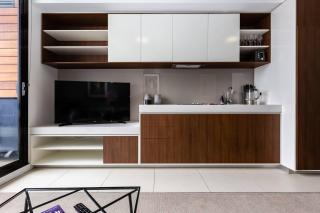 Industrial Chic Balcony Abode near Chapel Street - 7