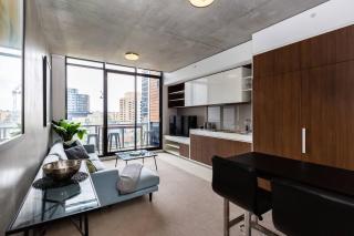 Industrial Chic Balcony Abode near Chapel Street - 3