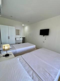 Serafy City Center Hostel and Pool for Foreigners Adults Only - Hurghada - 2
