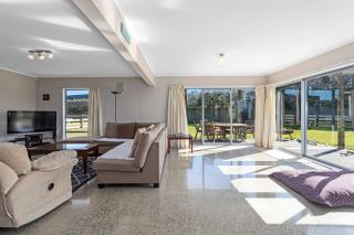 Surf n Sand n Summer Vibes - Waiotahi - 8