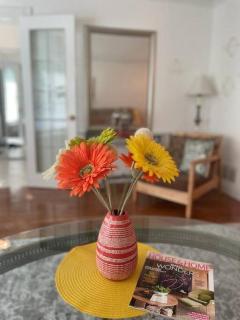 Glengarry Haus Spacious 2BR Home Away From Home - Mississauga - 2