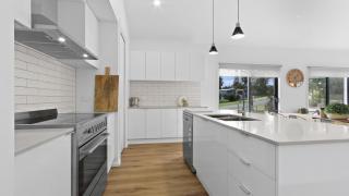 Sams House - Metung - 4