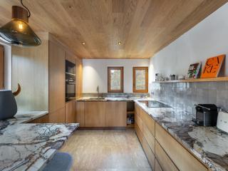 Chalet moderne et spacieux à Megève, 5 chambres, jacuzzi, salle TV, proche centre et remontée mécanique - FR-1-569-119 - Megève - 4