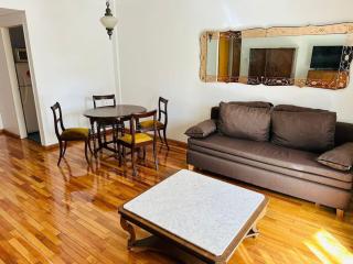 Chic & Stylish: Modern Apartment - 5