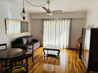 Chic & Stylish: Modern Apartment - 4