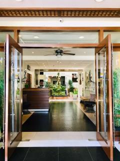 CONDO UNIT walking distance to CALLE CRISOLOGO - 4