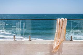Absolute Oceanfront Yamba - oceanstays - 6