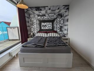 Cozy Apartment with Big Terrace in Central Prague - Karlín - Praga - 7